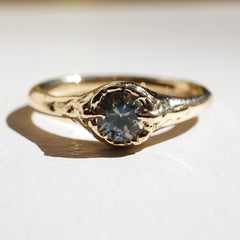 Bague ELLA - or 14k et saphir du Montana - pièce unique