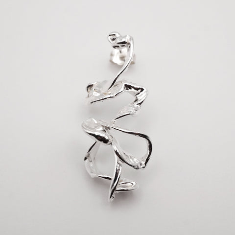 Fleur fanée - boucle d'oreille no.9