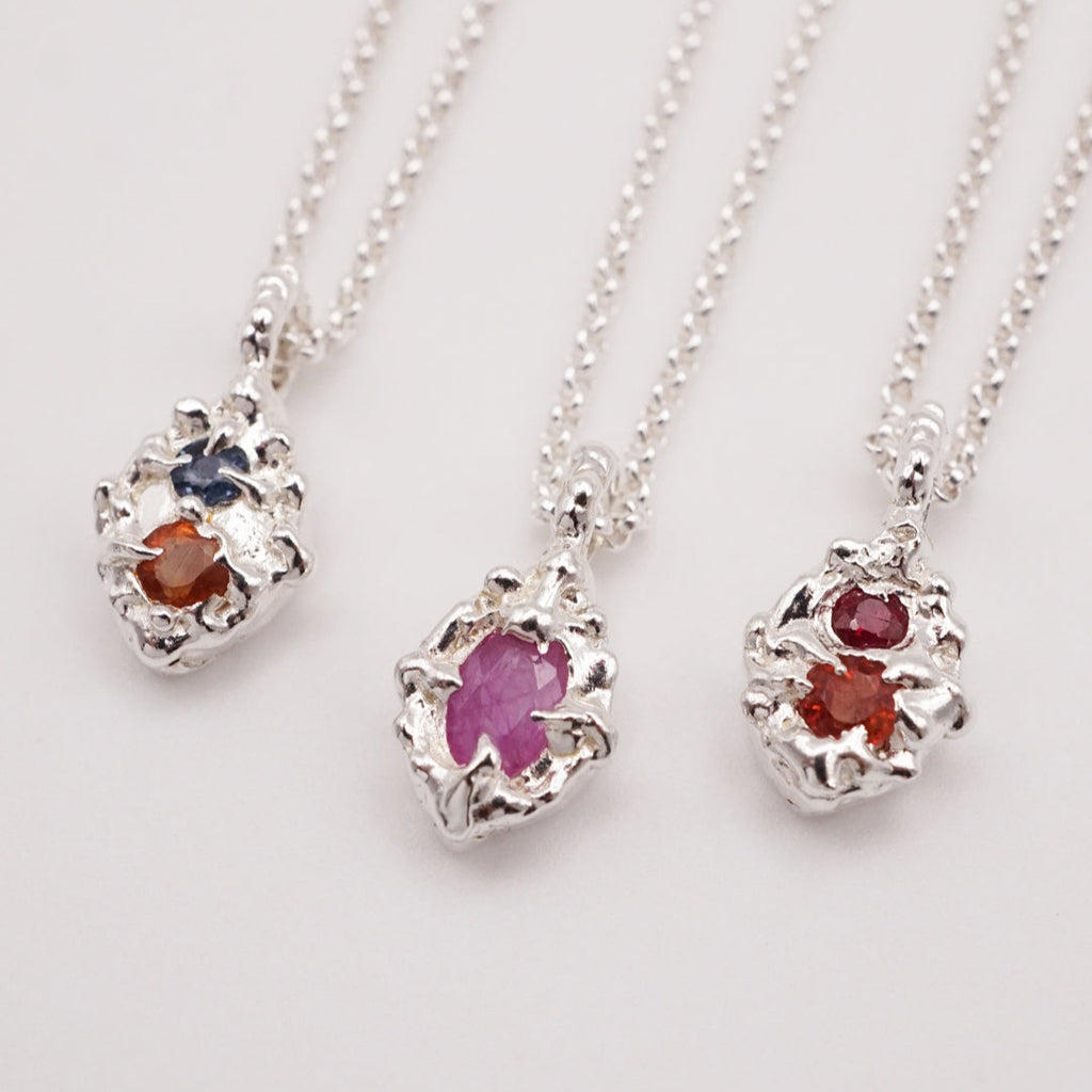 Pendentifs FRIDA - Saphirs et argent - pièces uniques