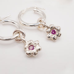 Boucle d'oreille FLEUR no.5 - argent et saphir 🌸