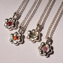 Pendentif FLEUR no.5 - argent et saphir 🌸