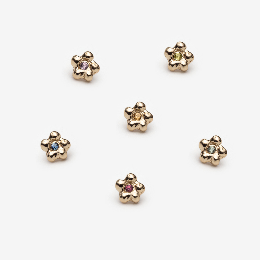 Boucles d'oreilles PETITE FLEUR no.1 - or 10k et saphir 🌼