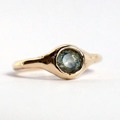 Bague ELLA - or 10k et saphir du Montana - pièce unique 002