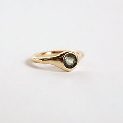 Bague ELLA - or 10k et saphir du Montana - pièce unique 002