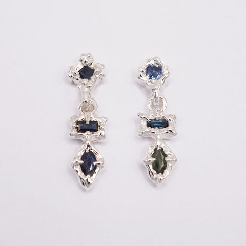 Boucles d'oreilles à breloque ORION - saphirs colorés et argent
