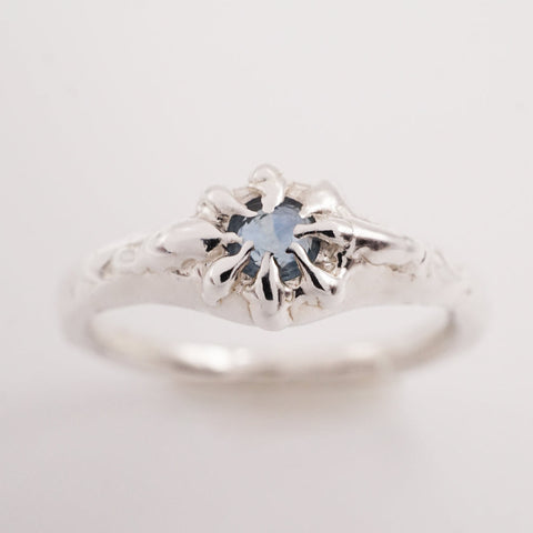 Bague MAGDA saphir naturel bleu et argent