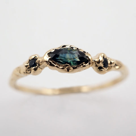 Bague ARIANE II - saphir marquise bleu-vert et or 10k - pièce unique
