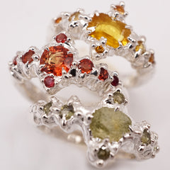 Bague REINE - saphirs naturels colorés et argent - pièces uniques