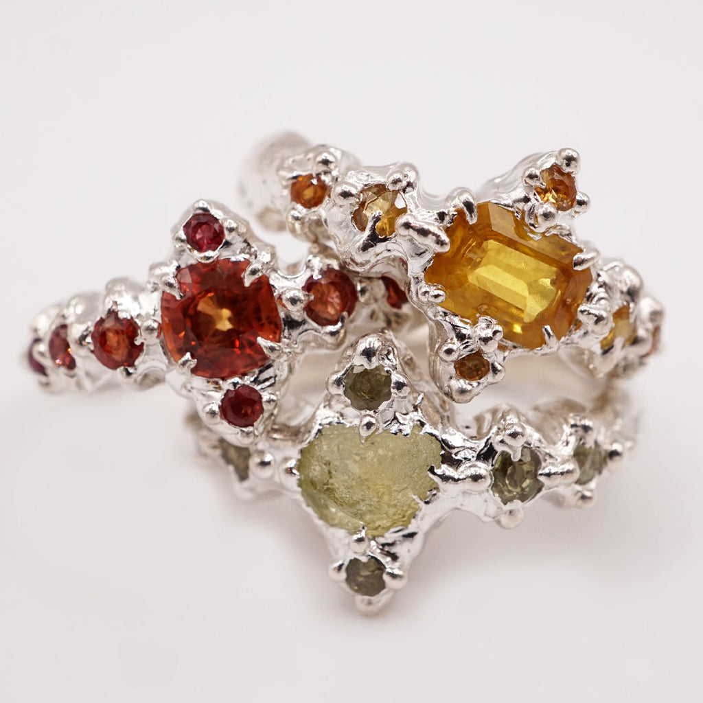 Bague REINE - saphirs naturels colorés et argent - pièces uniques